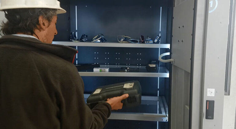 Gabinete RFID para el control de herramientas y elementos de alto valor